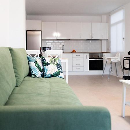 Homeforguest Atico Martina Con Terraza En Los Cristianos Los Cristianos  Eksteriør billede
