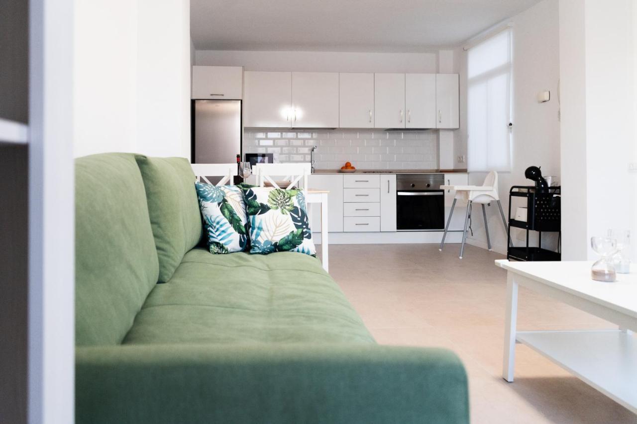 Homeforguest Atico Martina Con Terraza En Los Cristianos Los Cristianos  Eksteriør billede
